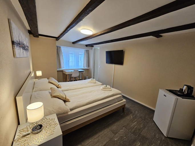 Bedroom 2, Hotel Surselva, Plessur