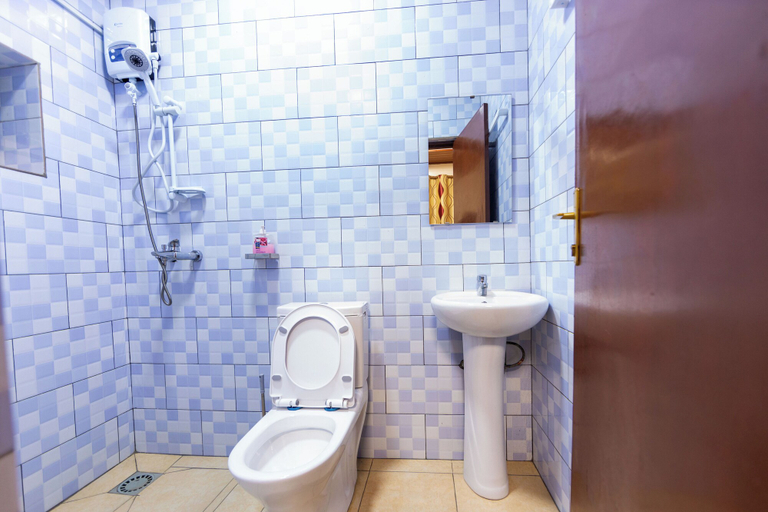 Bathroom 3, Chez Robs, Gasabo