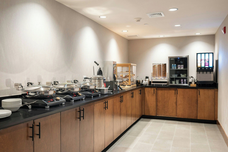 Food & Drinks 4, Four Points by Sheraton Bedford Manchester Airport, Hillsborough