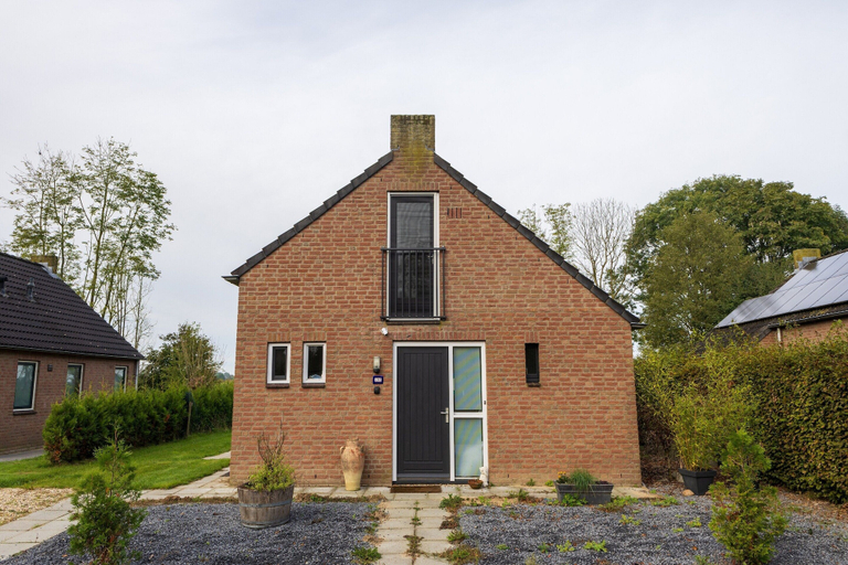Exterior 3, Cosy Holiday Home With Garden, Beuningen