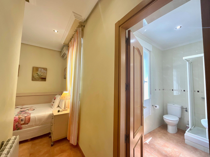 Bathroom 4, Luz Madrid Rooms, Madrid