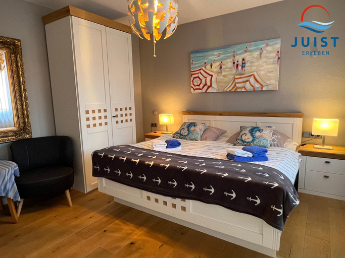 Bedroom 2, Pension Marie Luise 257 - Kombi-Zimmer Auster, Aurich