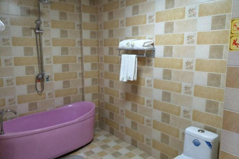 Bathroom, Hure Banner Xiletu Eco Grand Hotel, Tongliao