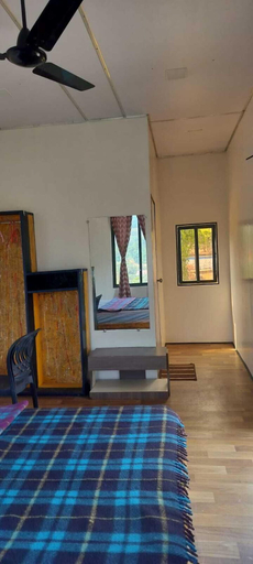 Bedroom 3, The Heart of Heaven, Pune