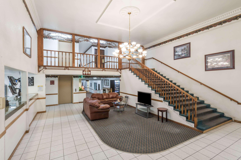 Public Area 2, Days Inn by Wyndham Evanston WY, Uinta