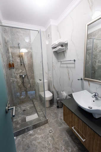 Bathroom 4, Hotel Roser House Boutique - pe malul lacului Colibita, Bistrita Bargaului