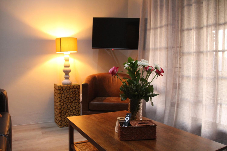Others 5, MontMartre Chalets & Venue, Cape Winelands