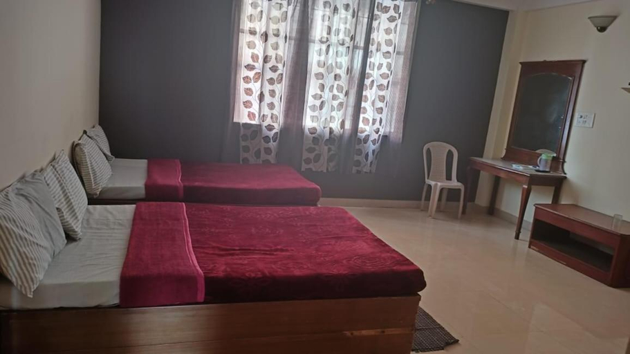 Bedroom 1, MYSORE MAHALAKSHMI ROOMS, Mysore