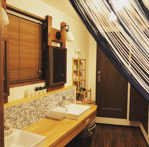 Bathroom 2, Shimanto Hutte - Hostel, Shimanto