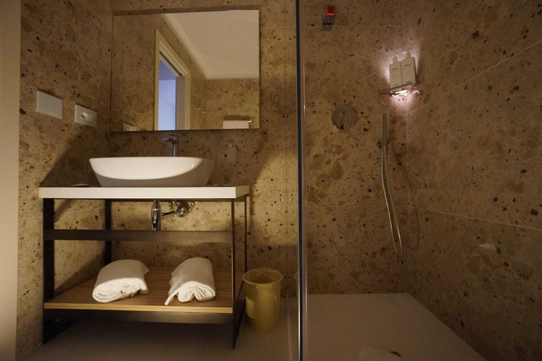 Bathroom 3, UNA Hotels La Martella Matera, Matera