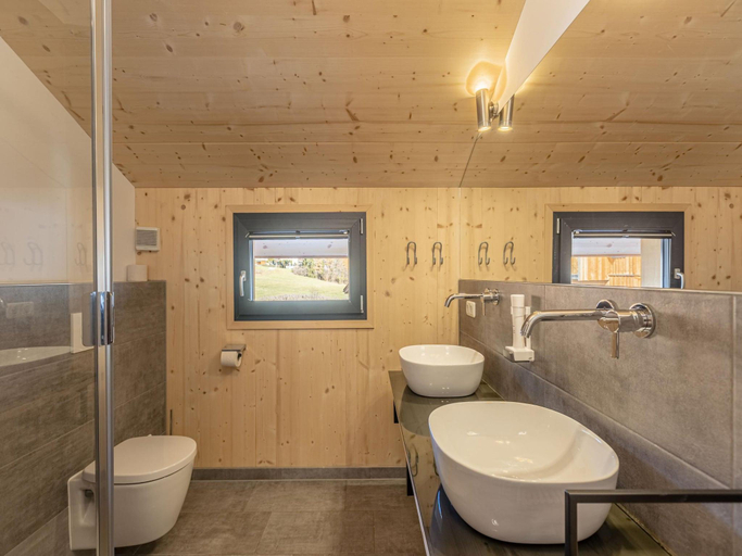 Bathroom, Chalet in Steinach am Brenner near Ski area, Innsbruck Land