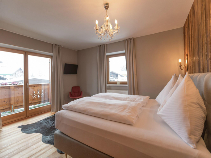 Bedroom 2, Chalet in Ellmau near Ski Lift, Kufstein
