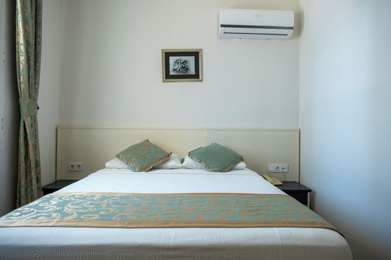 Bedroom 5, Artemis Hotel, Bodrum