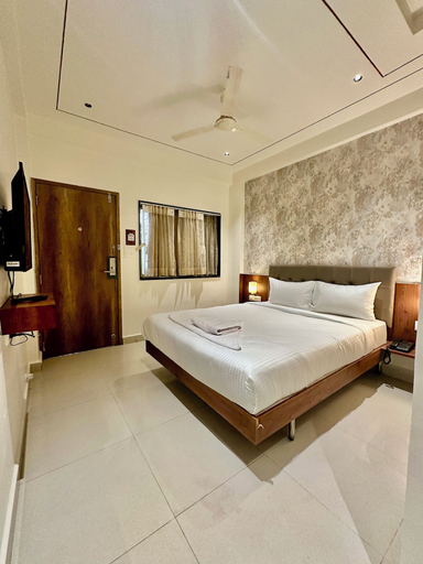Bedroom 3, Hotel StayBird - Cove Kharadi, Pune