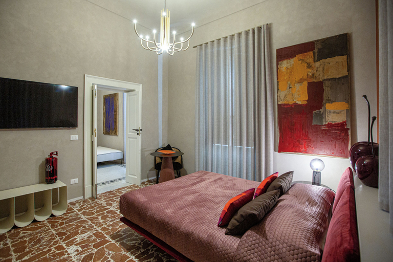 Bedroom 4, Reverse Art Hotel, Chieti