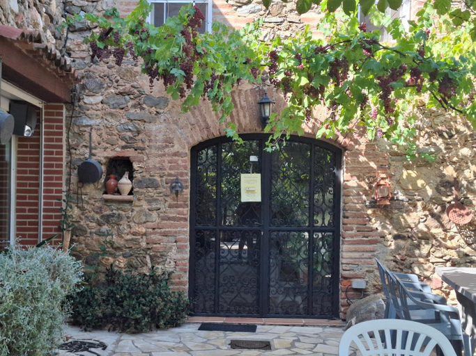 Others 3, Mas des Olivettes, Pyrénées-Orientales