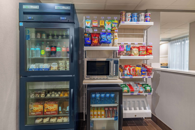 Food & Drinks 5, Spark by Hilton Clarks Summit, Lackawanna