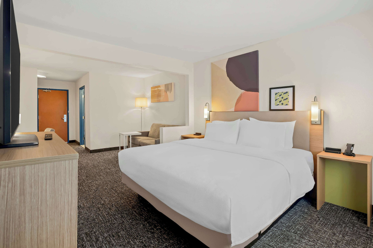Bedroom 4, Spark by Hilton Moline Quad Cities, Rock Island