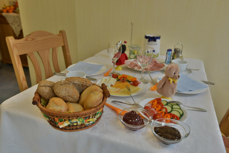 Food & Drinks 5, Hotel Haus Orchideental Jena, Jena