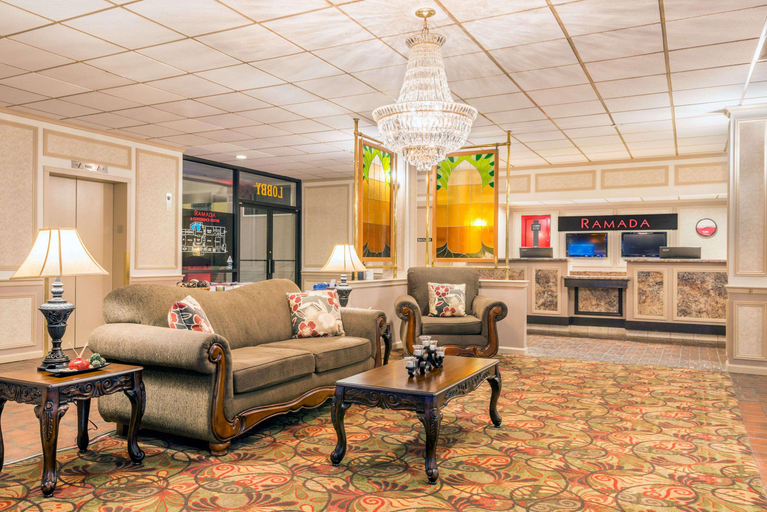 Public Area 3, Ramada Hotel & Conference Center by Wyndham Paintsville, Johnson