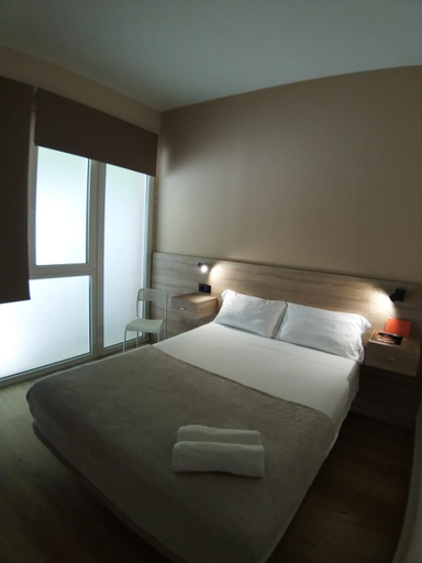 Others 4, OPTIMUS COMFORT Campoamor 101, Valencia