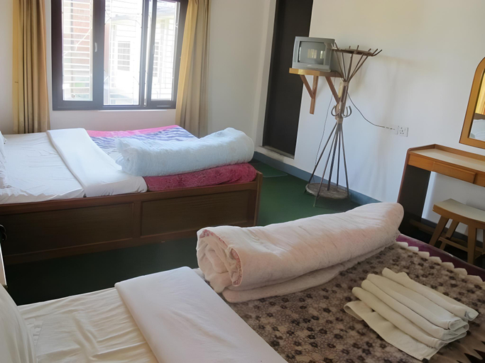 Bedroom 2, Hotel Green Park, Gandaki