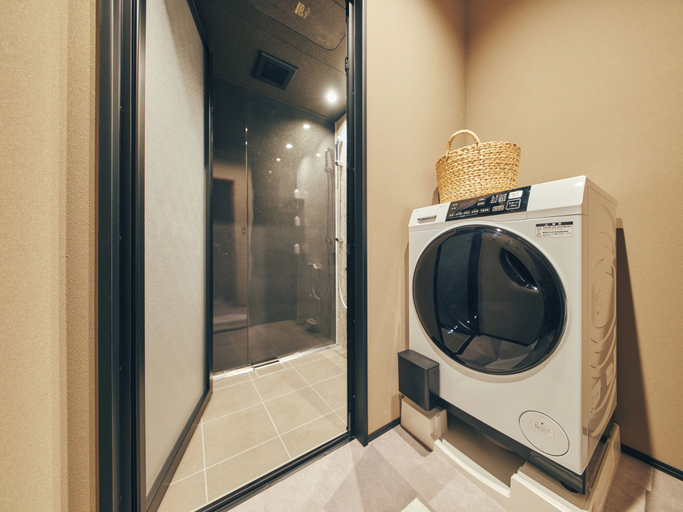 Bathroom 3, illi Rug Hamamatsucho, Minato