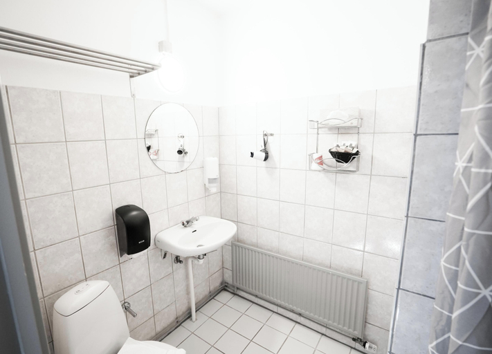 Bathroom 5, Hotel Postgaarden, Fredericia