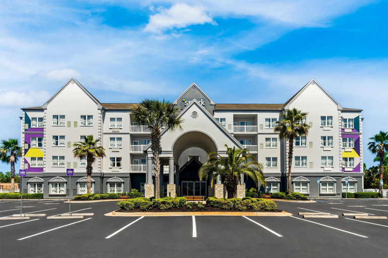Exterior & Views 2, Spark by Hilton Panama City Beach, Bay