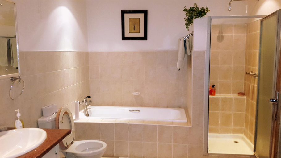 Bathroom 2, Tranquilo Resorts Lilongwe, Lilongwe City