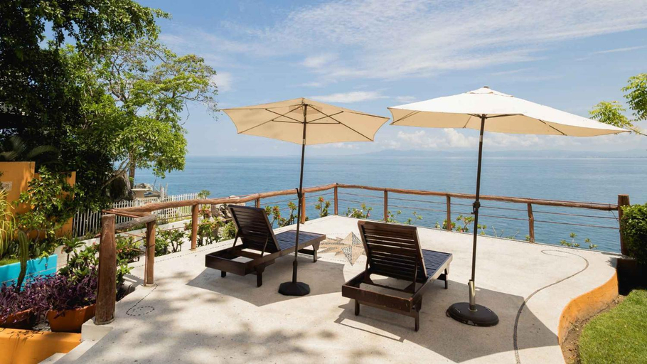 4, Oceanfront 15 Bedroom Villa for 34 Guests, Puerto Vallarta