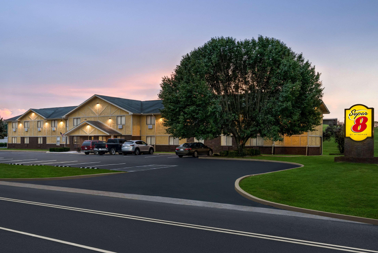 Exterior & Views 2, Super 8 by Wyndham Maysville KY, Mason