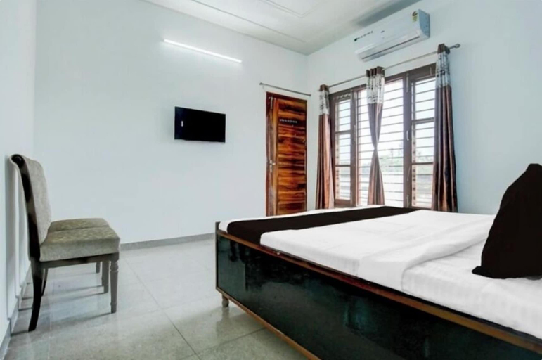 Others 3, hotel kler, Sahibzada Ajit Singh Nagar