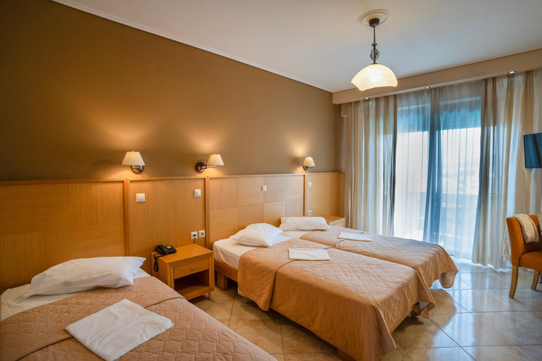 Bedroom 2, Evia Hotel & Suites, Central Greece