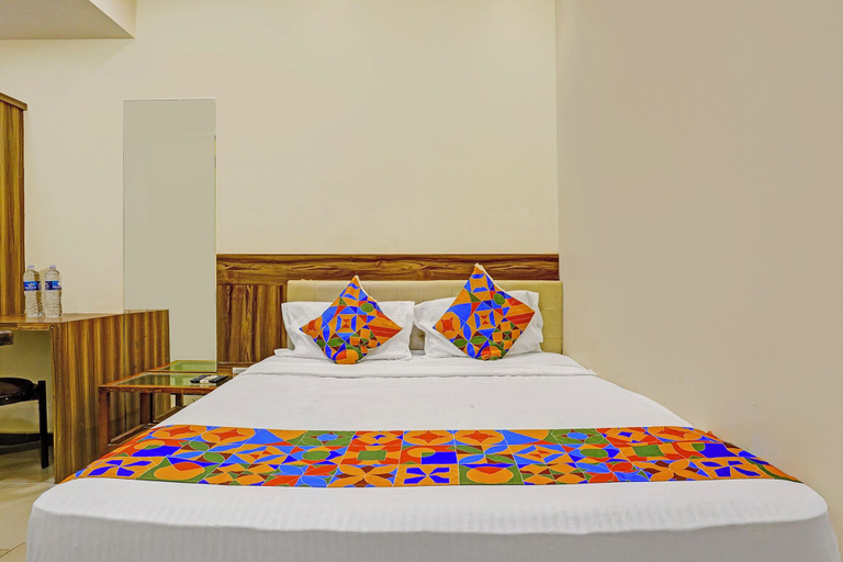Bedroom 2, Fabhotel Galaxy Inn, Mumbai Suburban