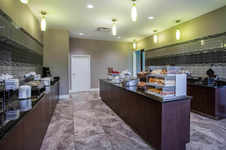 Food & Drinks 5, La Quinta Inn & Suites by Wyndham Virginia Beach, Virginia Beach