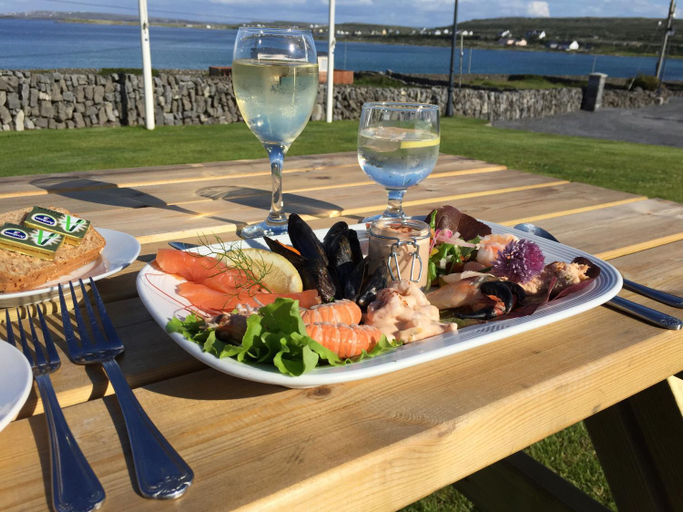 Food & Drinks 5, Aran Islands Hotel