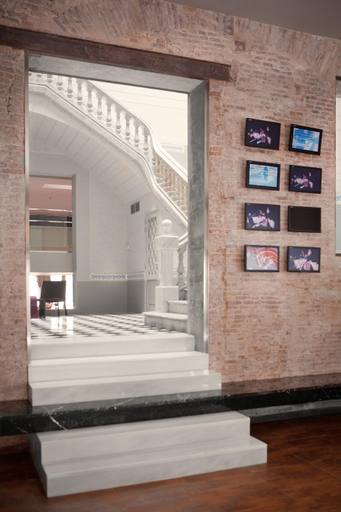 Public Area 2, Onix Liceo, Barcelona