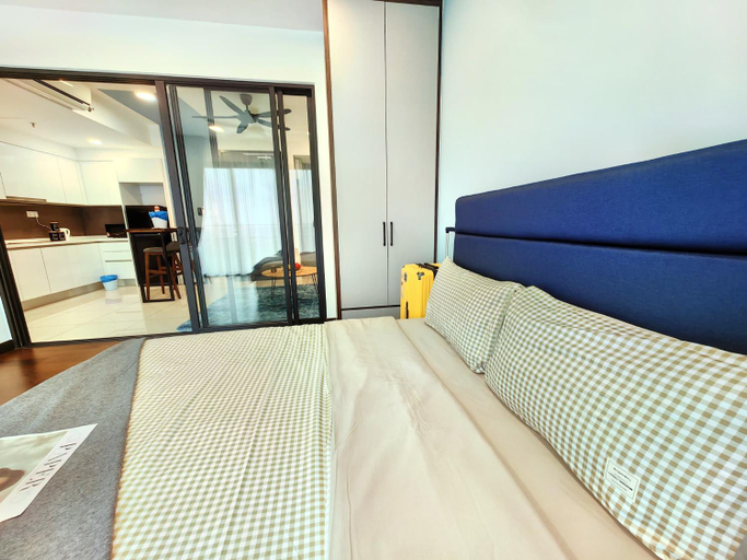 Bedroom 2, Almas Suites Stylish Plain Studio Netflix BySTAY, Johor Bahru