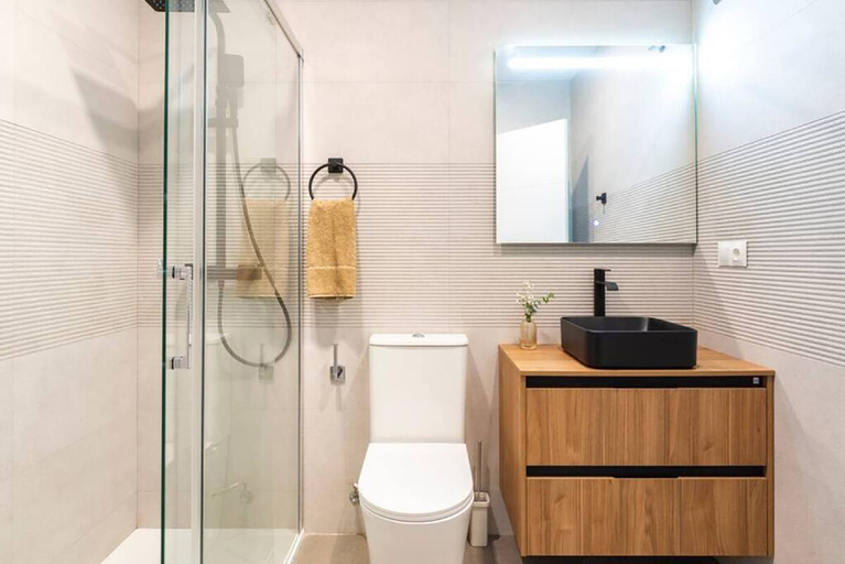 Bathroom 2, Nuevo apartamento en el centro Carlos III, Cantabria