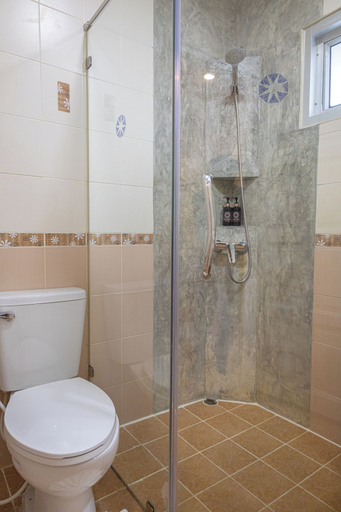 Bathroom 5, Amata Patong, Phuket Island