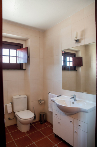 Bathroom 4, Horta da Moura by WOT Signature, Reguengos de Monsaraz