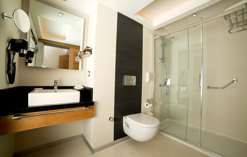 Bathroom, Boyalik Beach Hotel & Spa Cesme, Çeşme
