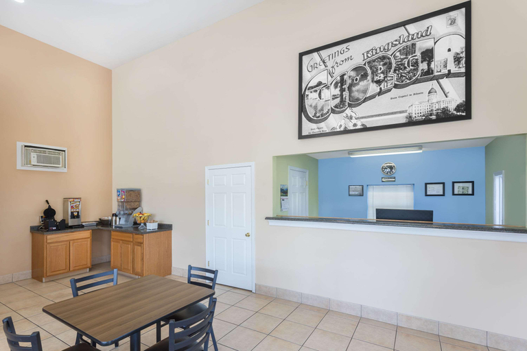 Public Area, Super 8 By Wyndham Kingsland I-95/Naval Base Area, Camden