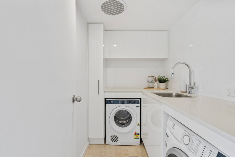 Others 5, Broadbeach Blvd Apartment, Gold Coast