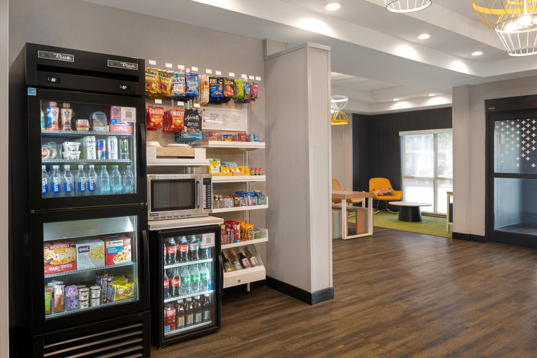 Food & Drinks 5, Spark by Hilton Smithfield I-95, Johnston