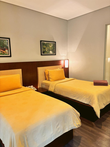Bedroom 13