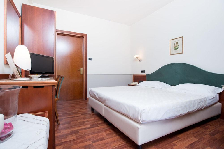 Bedroom 3, Terra Umbra Hotel, Terni