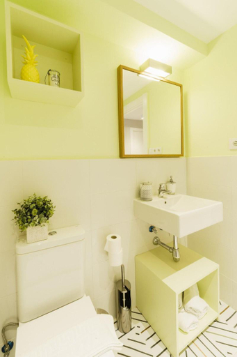 Bathroom 5, House by Pillow, Barcelona