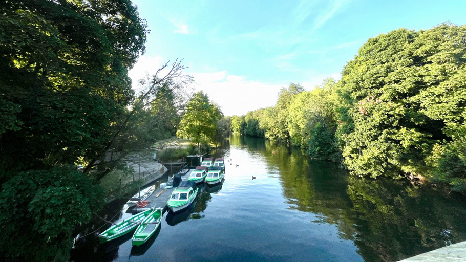 Others 5, Modern 1 Bedroom Apt In Maidenhead Nr River Thames, Buckinghamshire